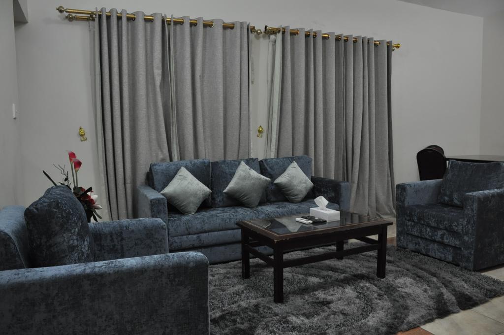 Sahara Hotel Apartments Maszkat Kültér fotó