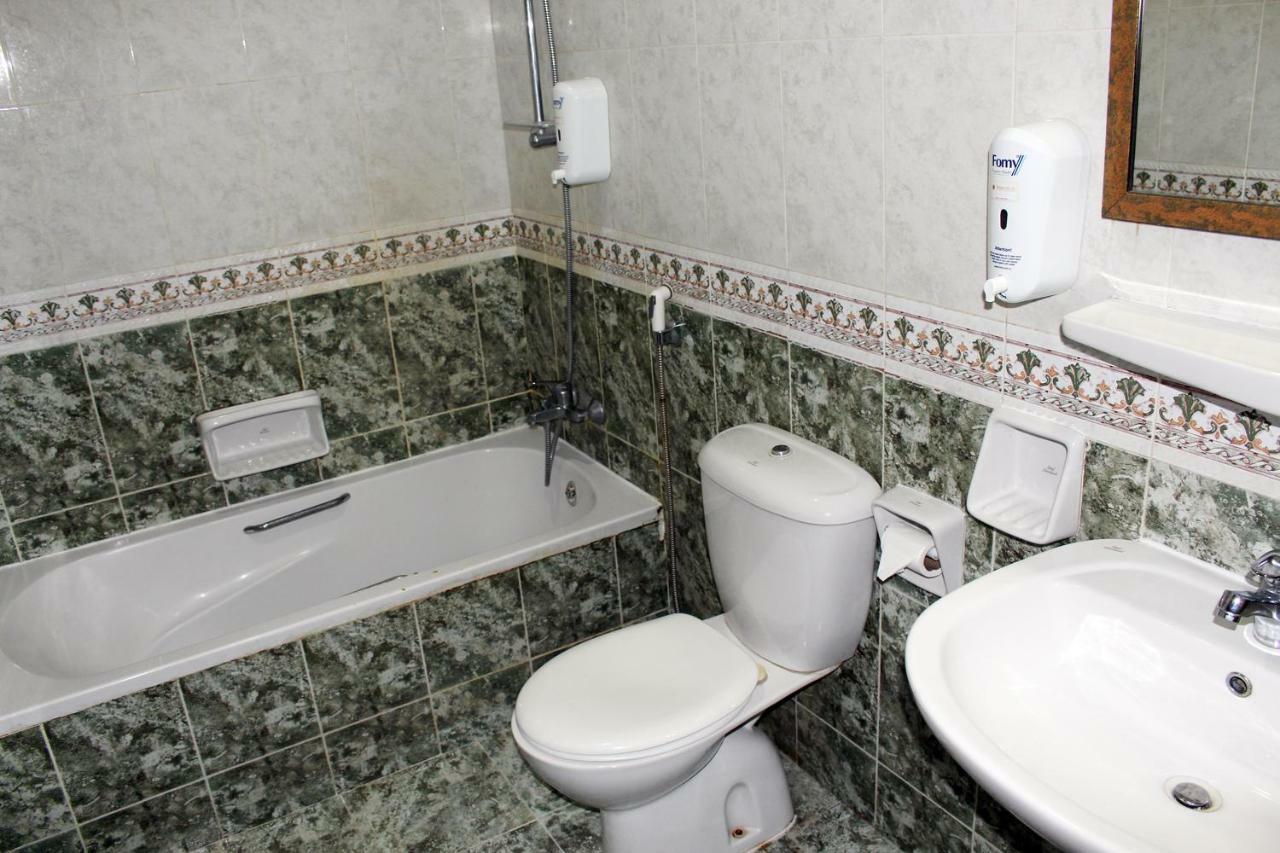Sahara Hotel Apartments Maszkat Kültér fotó